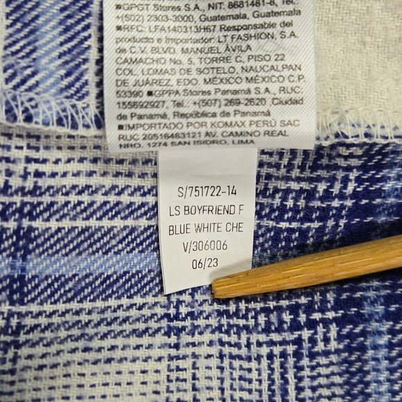 Old Navy Boyfriend Shirt L Blue White Plaid 100%‎ Cotton Flannel Oversized Fit - Picture 8 of 11